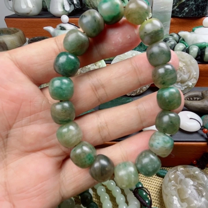 独山玉未镶嵌珠宝半成品