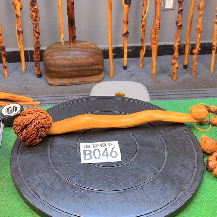 黑果木从*一物一拍，以直播间实物截图为准，有风化裂纹