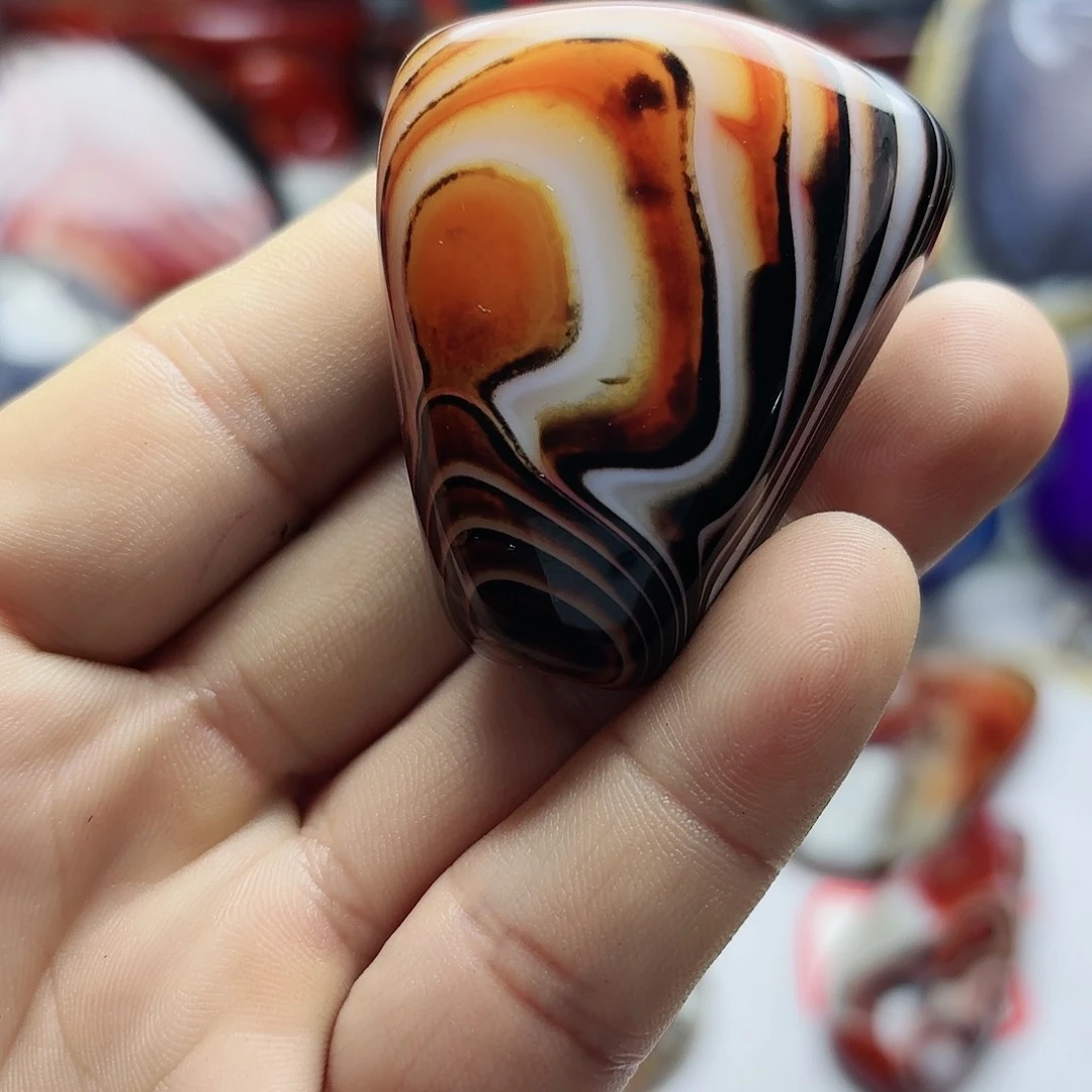 玛瑙/玉髓珠宝奇石未镶嵌大***汉