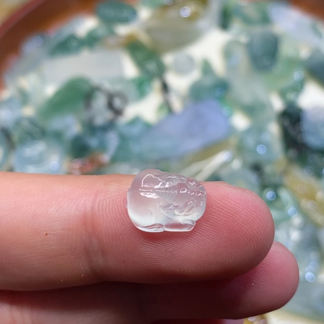 未镶嵌定制翡翠翡翠