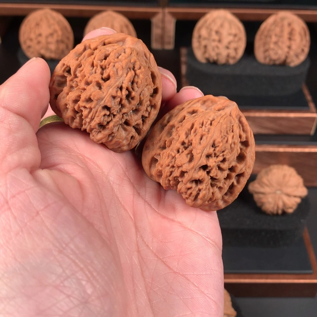 无***卜吊坠文玩核桃南疆石