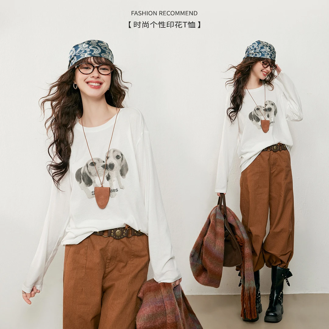 白鹿语25秋冬时尚休闲圆领长袖微弹个性小狗印花长袖T恤女BL20100