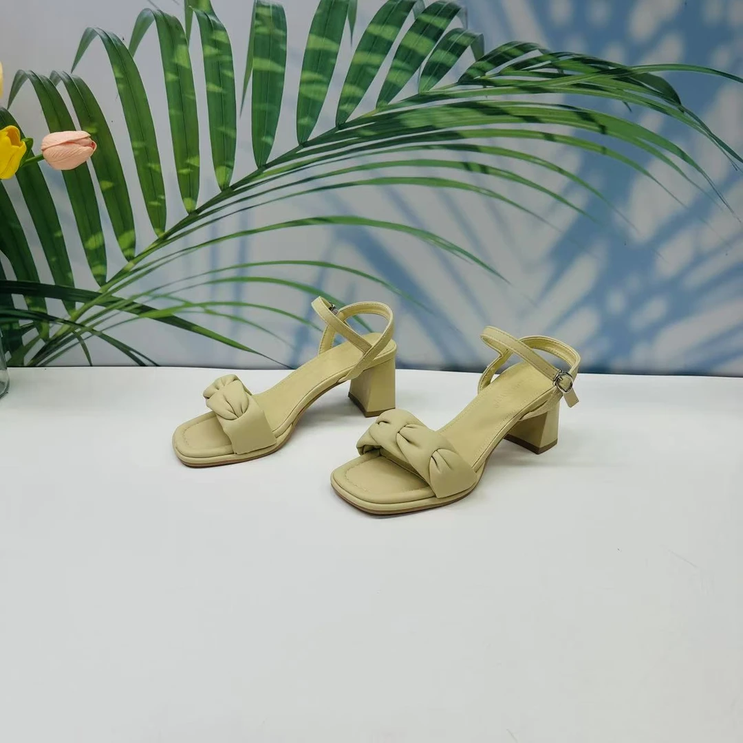 小强家女鞋 芽儿家新款百搭女凉鞋（Y542-1-1）（W34AYV2624914）