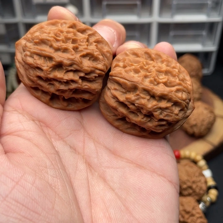 木***天桃核把件野生翠纹西瓜