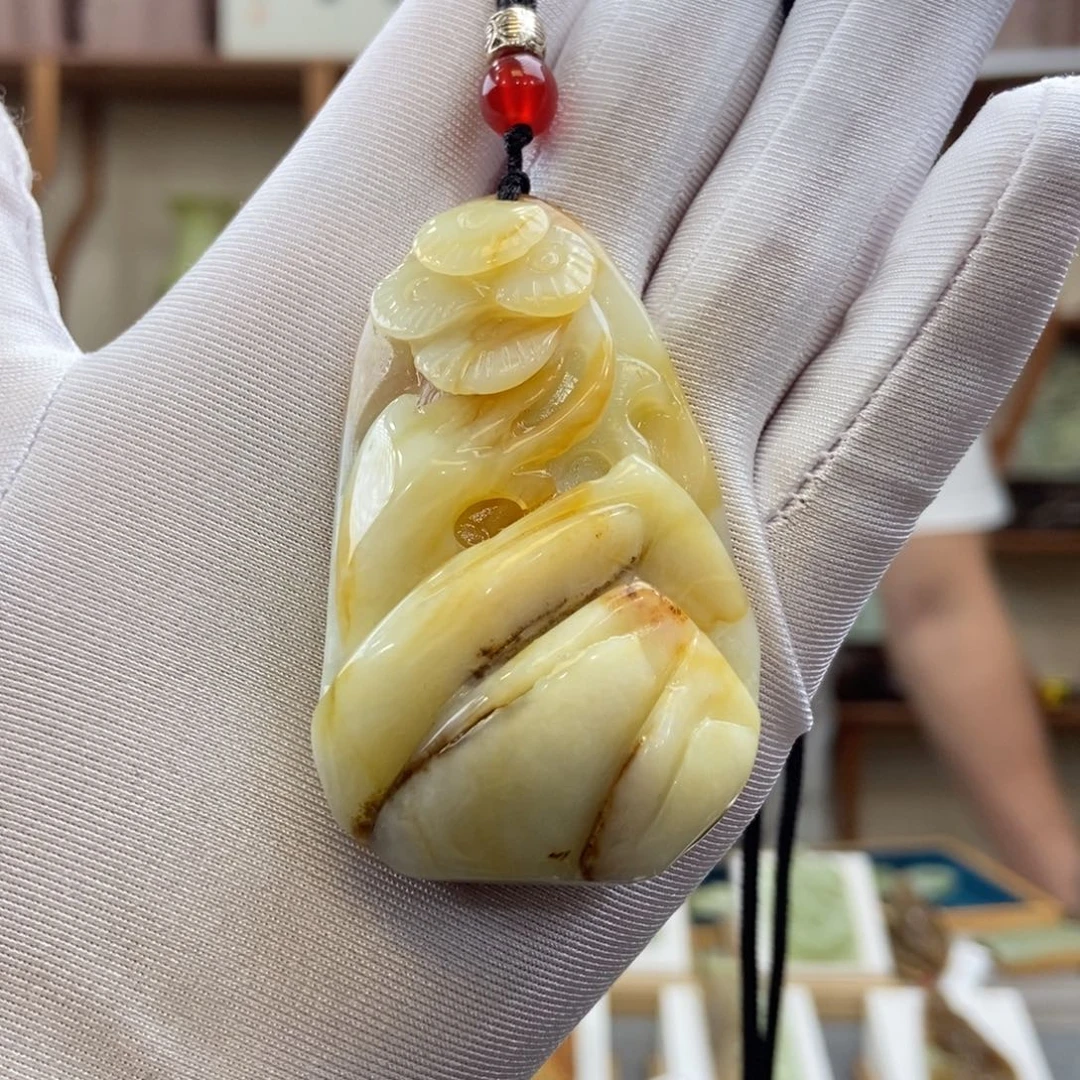 蛇纹石玉未镶嵌颈饰