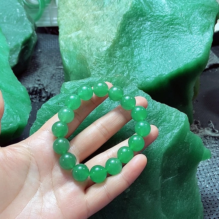 新疆东陵玉手串卡1.2