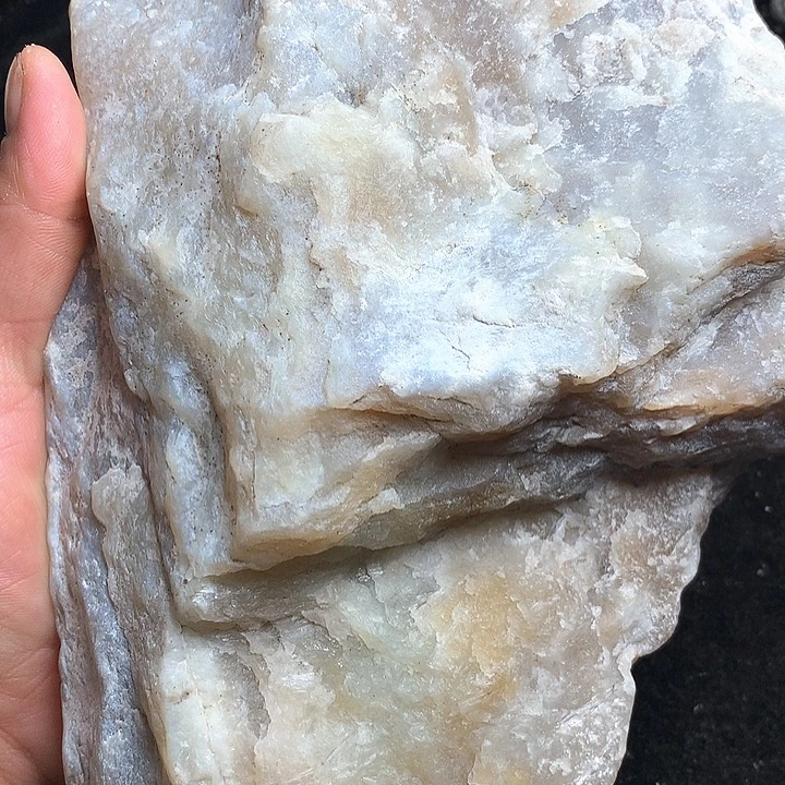和田玉（糖玉）未镶嵌珠宝奇石