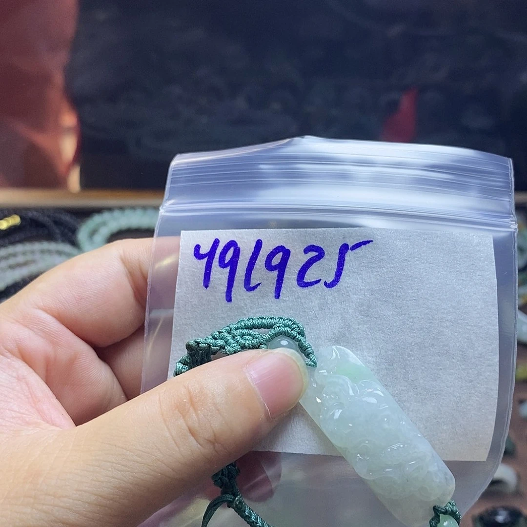 未镶嵌定制翡翠不*