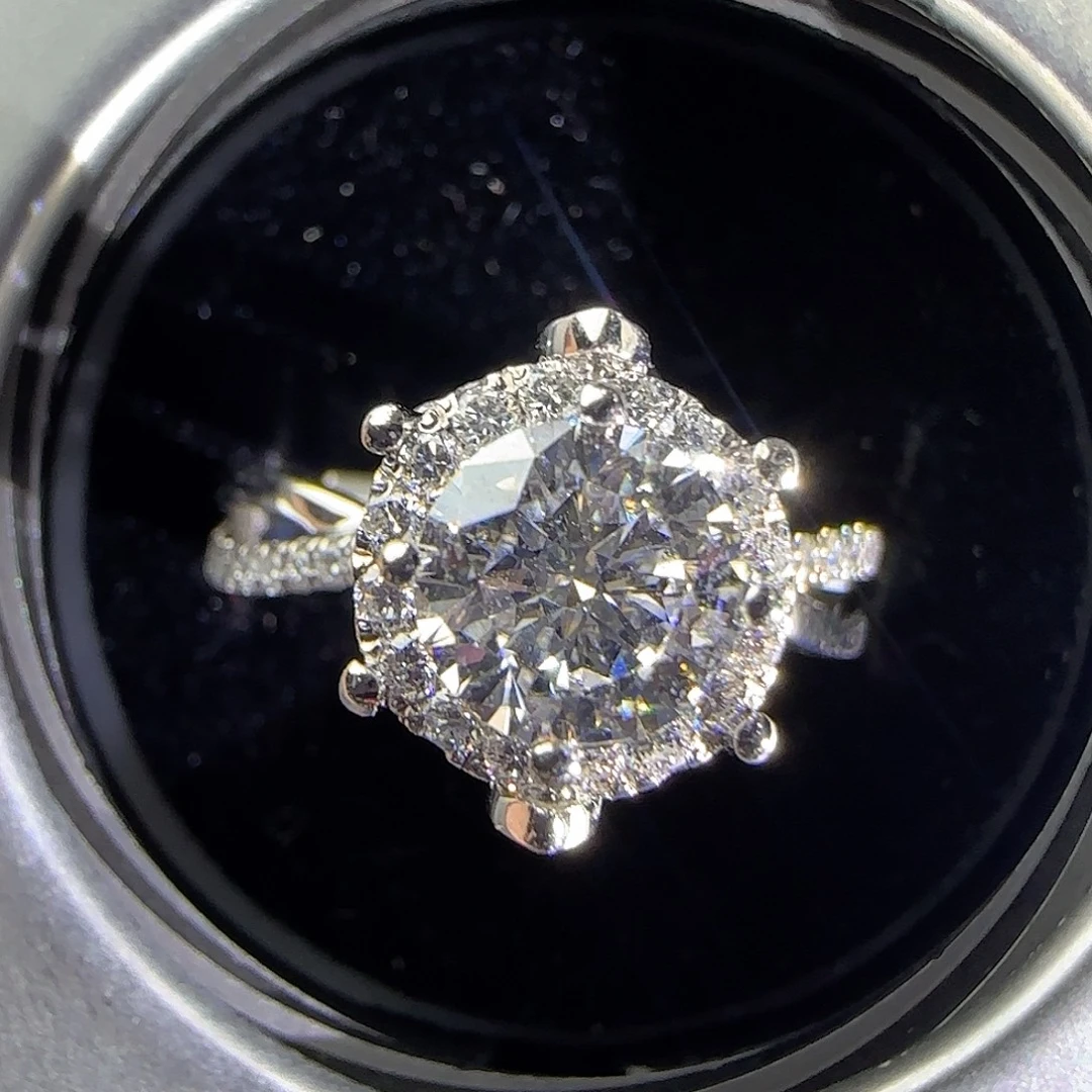 铂Pt950镶嵌实验室培育钻石一克拉王室庄园13圈口（6克多）