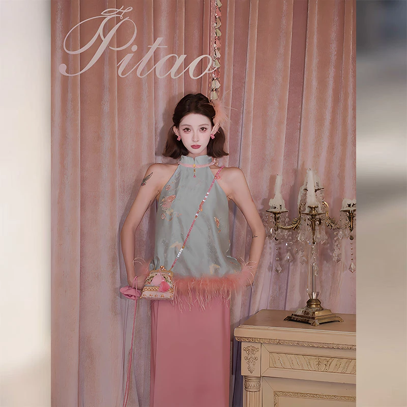 新中式女装国风复古高级感刺绣挂脖上衣半身裙套装女2025夏季新款