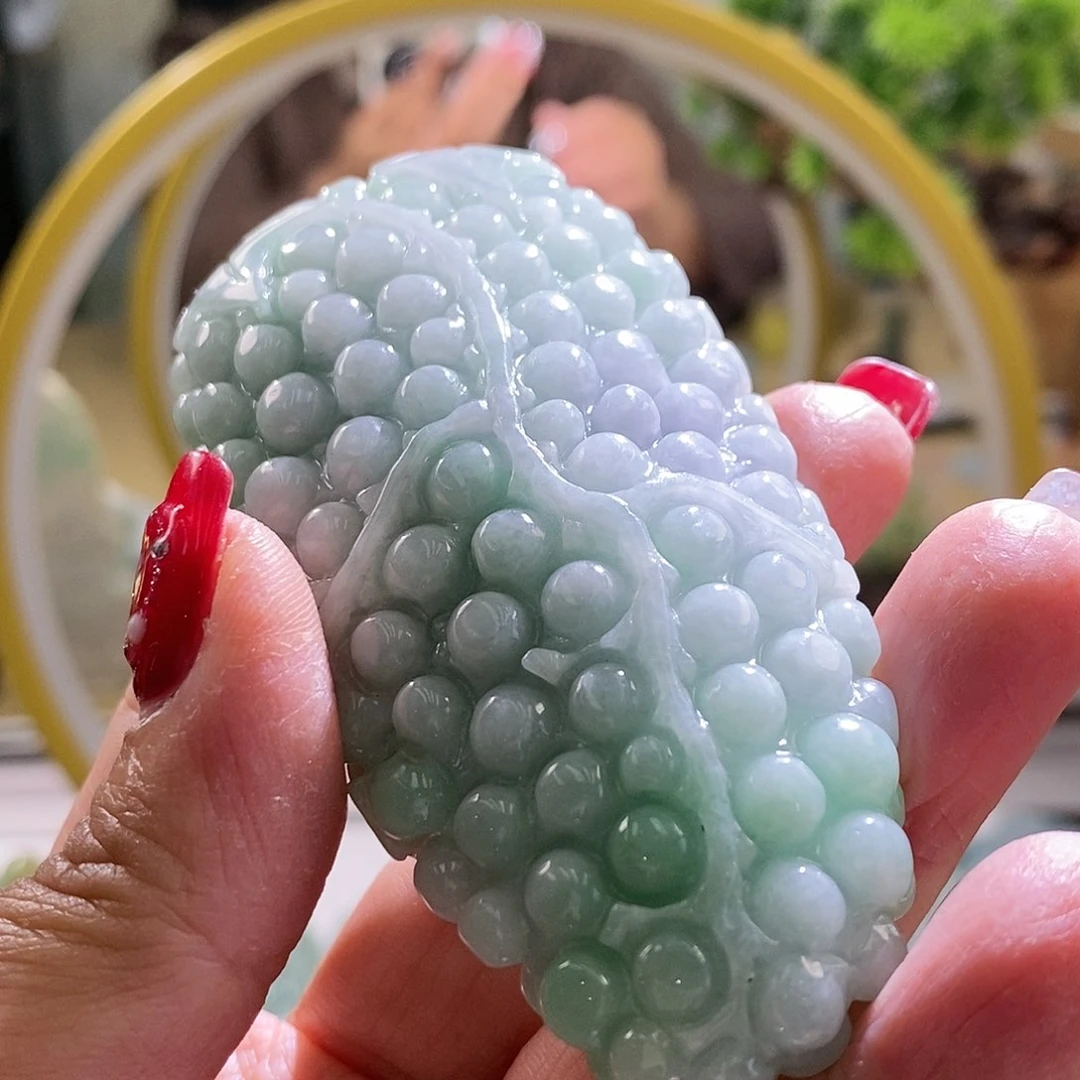 【闪购商品】翡翠颈饰未镶嵌葡萄