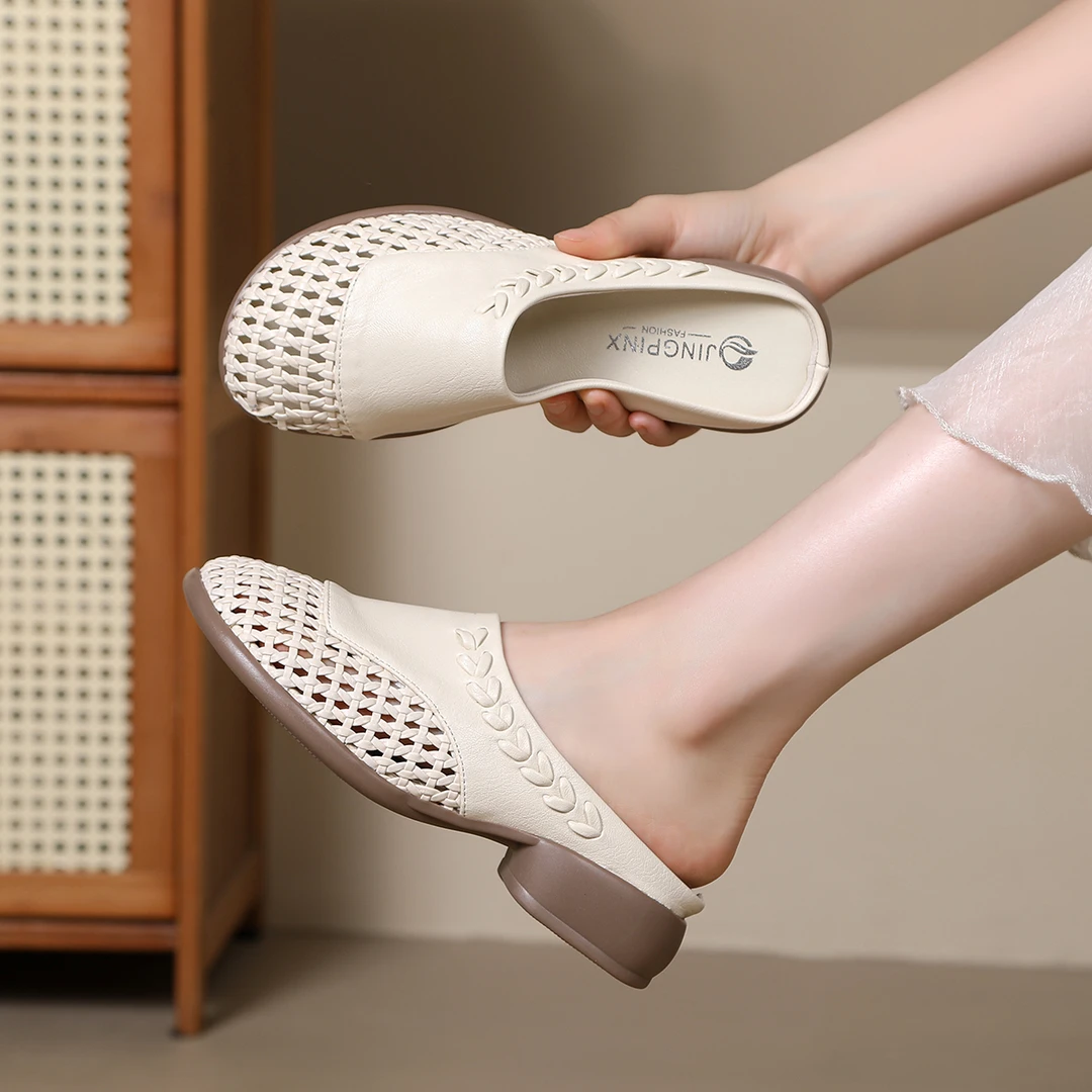 2025夏季新款编织包头纯色镂空修面皮包头拖复古时尚夏季妈妈鞋