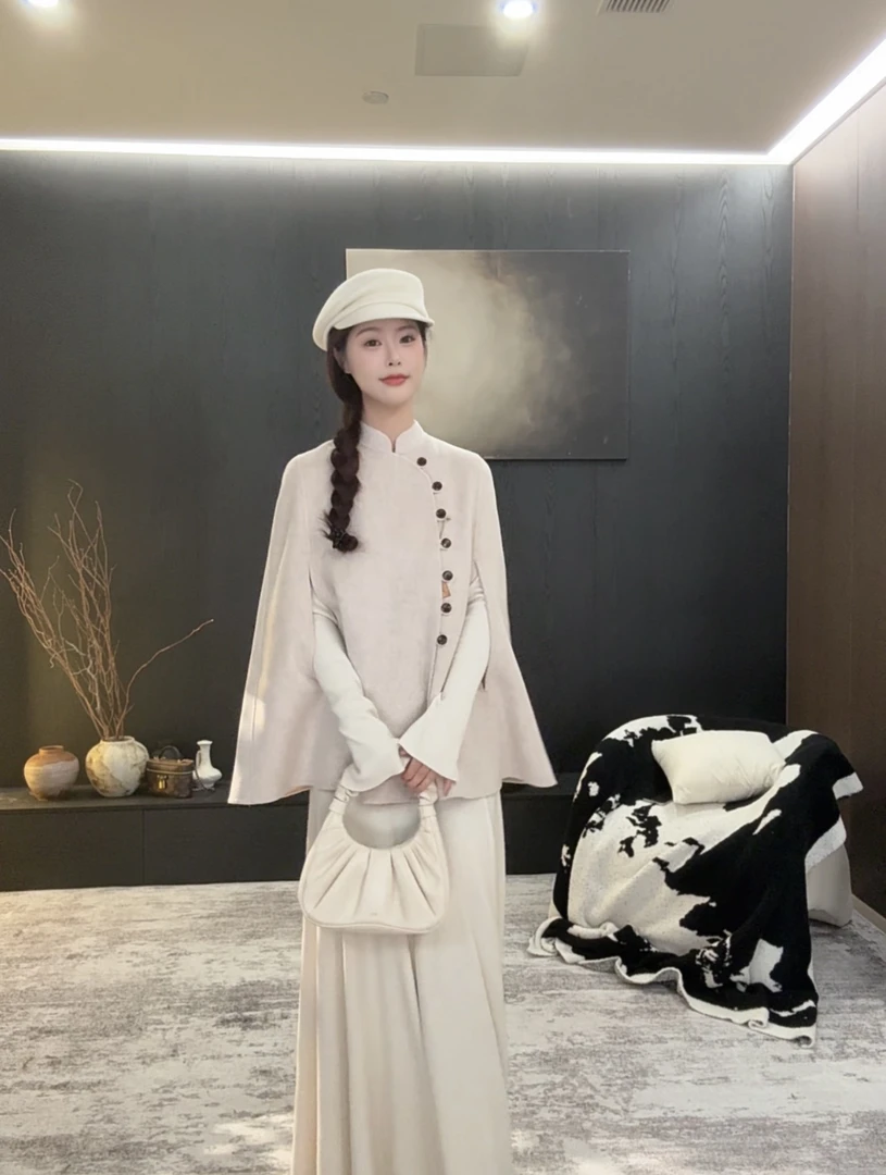 有洧Youwei【茶烟绕案】春秋显气质高级小众设计感斗篷25SS0756