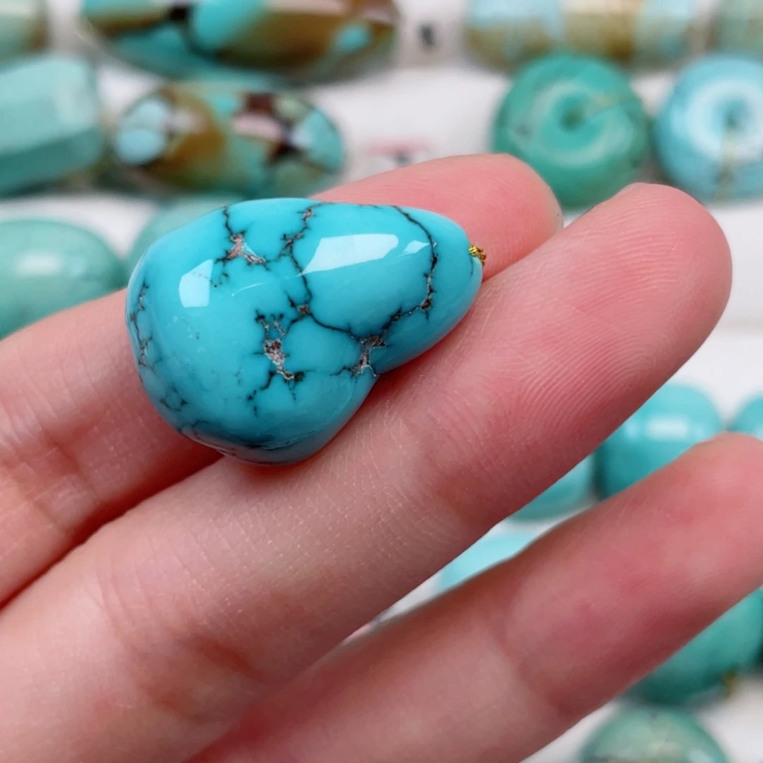 未镶嵌绿松石珠宝奇石