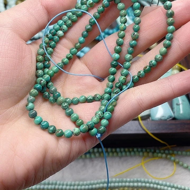 绿松石未镶嵌颈饰