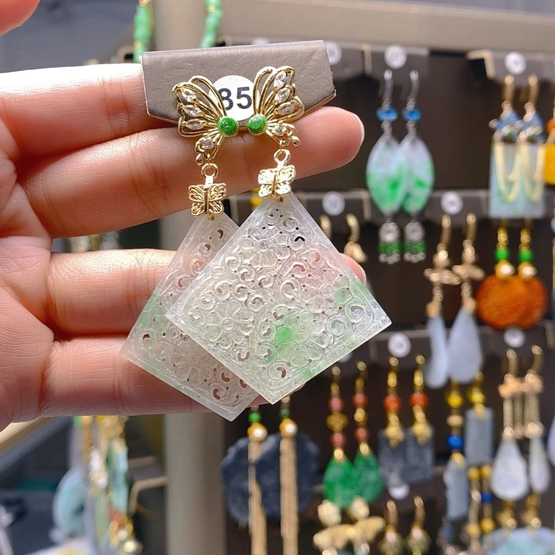 未镶嵌翡翠耳饰翡翠