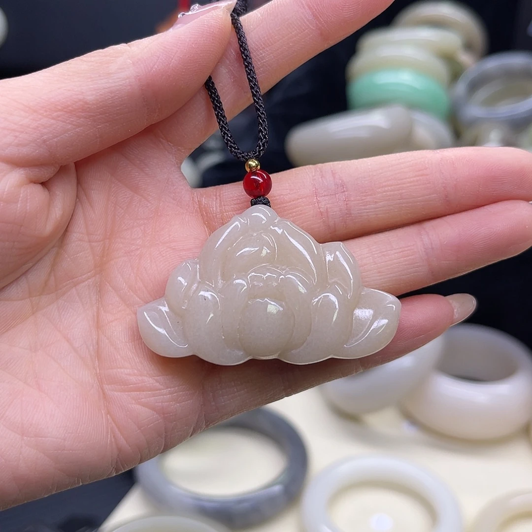 石英岩玉未镶嵌手镯