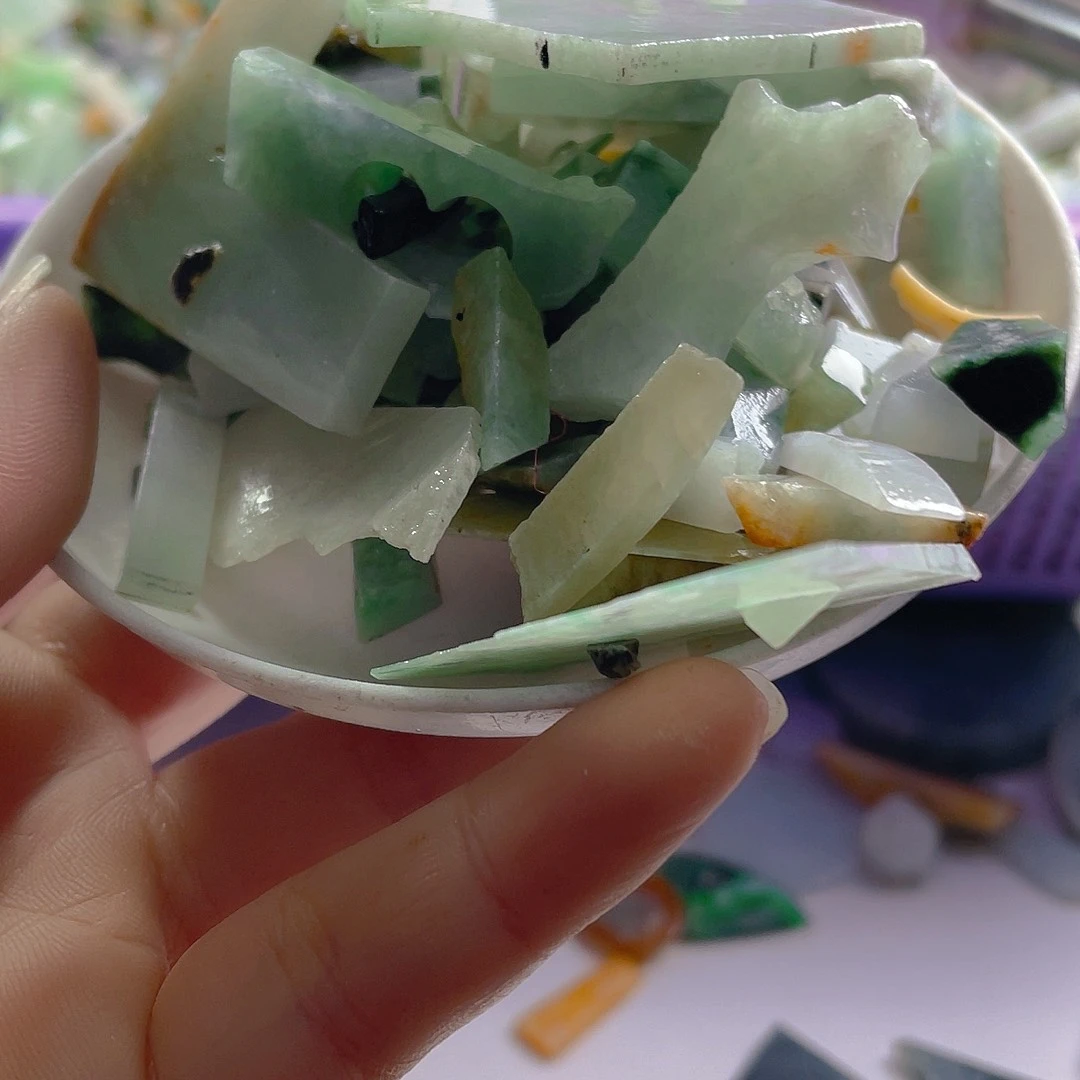 颈饰未镶嵌翡翠a