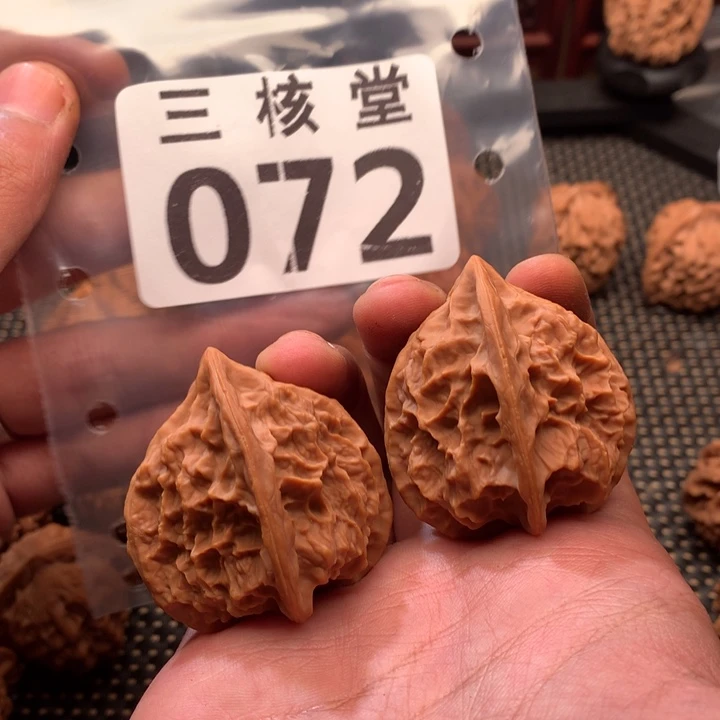 吊坠文玩核桃龙骨