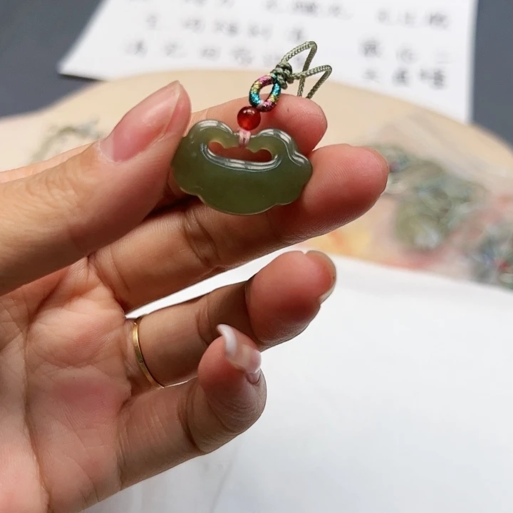 和田玉颈饰未镶嵌16