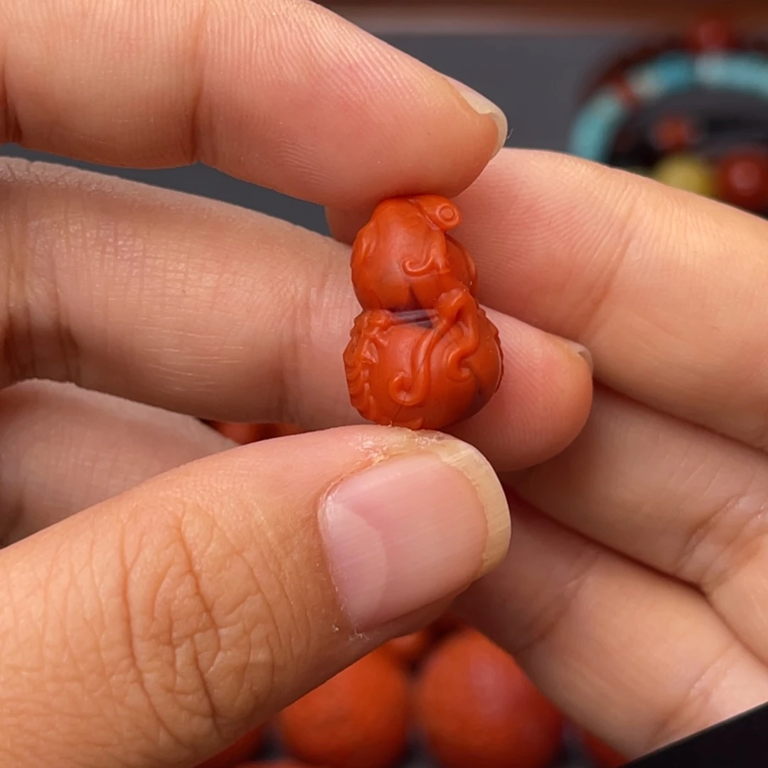 南红玛瑙配饰未镶嵌