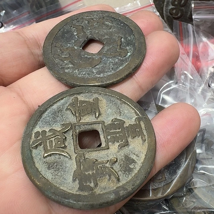 9***7铜现代工艺品花钱