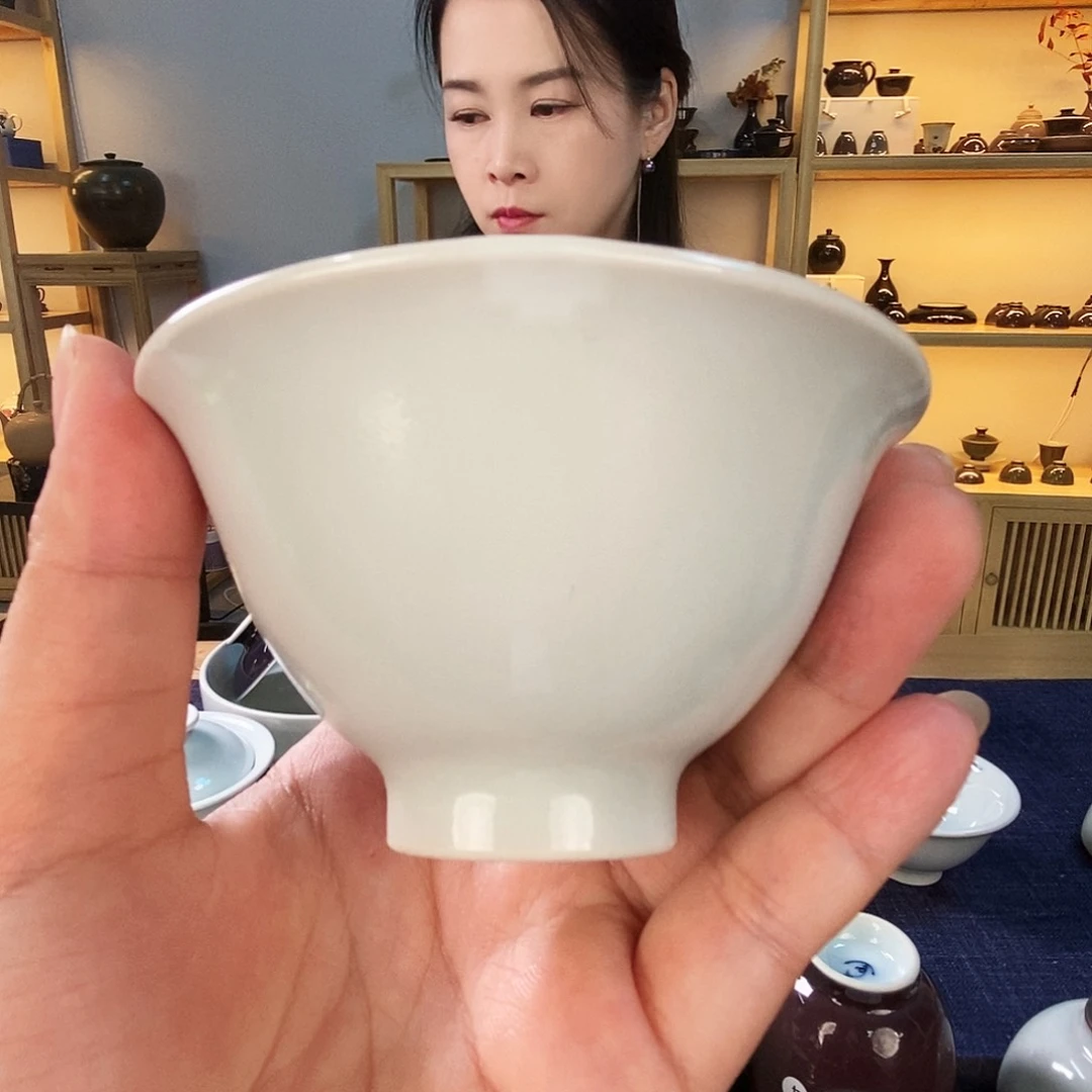 天予窑玉青压手杯