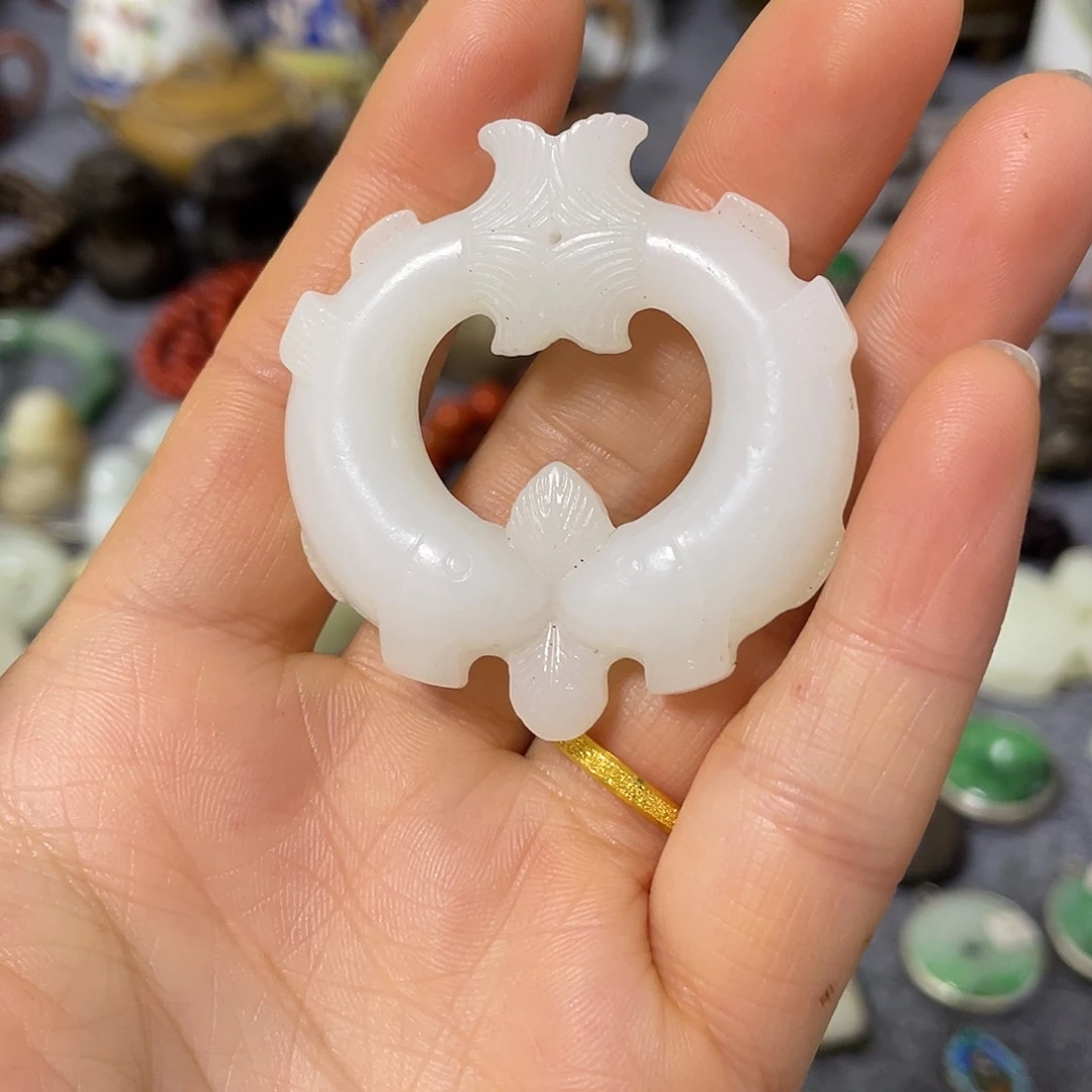 H***铜摆件一个小物件。