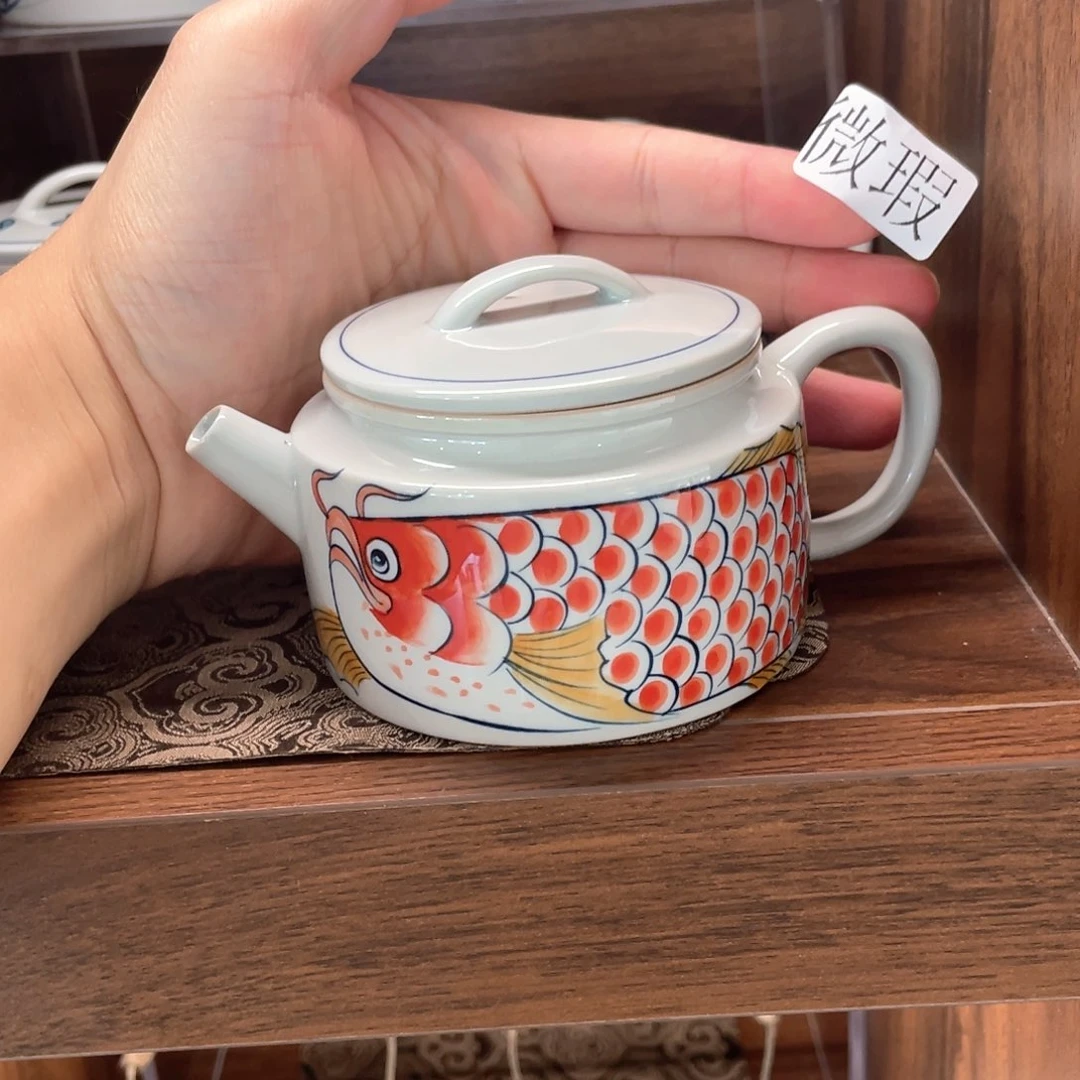 釉下手绘茶具微瑕