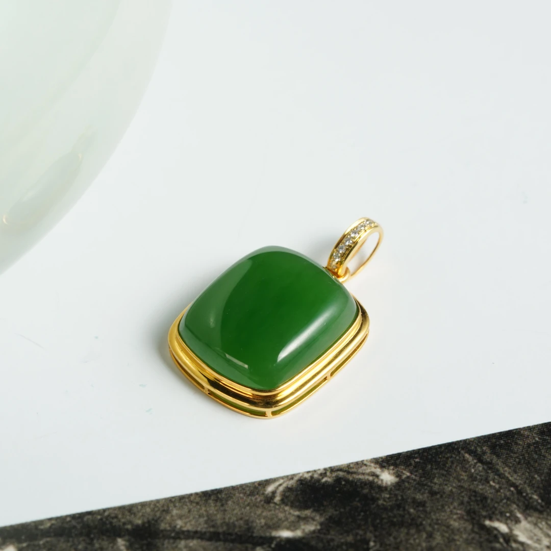 【慧子臻选】小方糖 | 18k金冰绿高色方形吊坠14*12*5mm春日珠宝D45