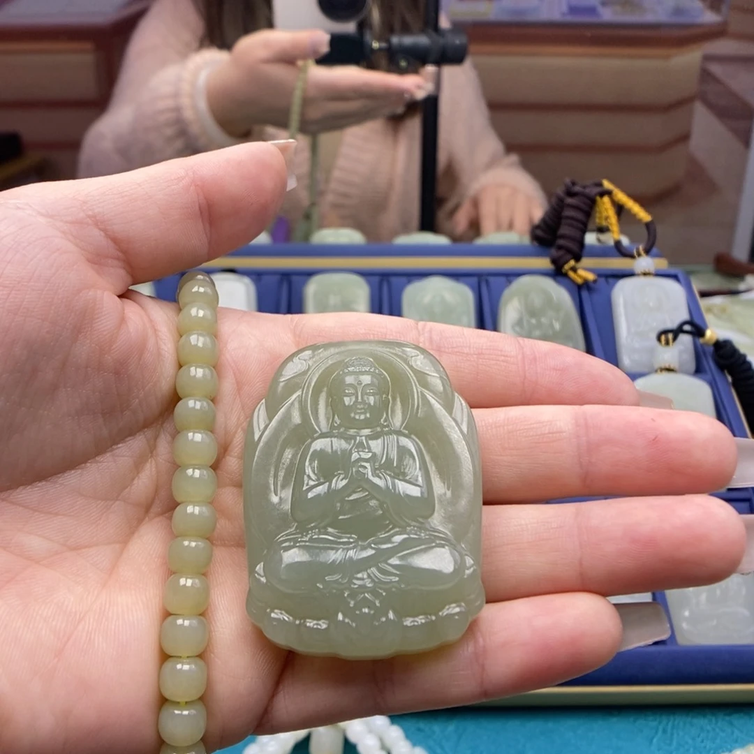 和田玉颈饰未镶嵌永**心