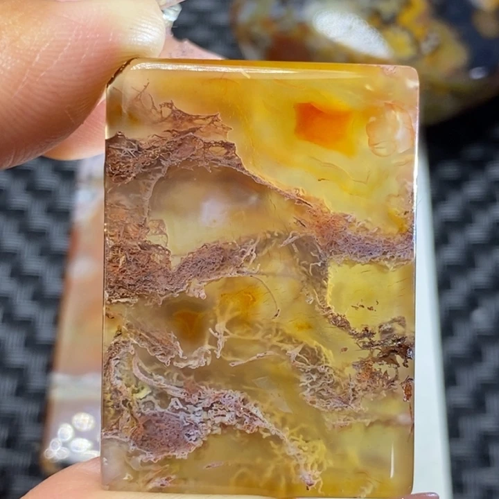 玛瑙/玉髓颈饰未镶嵌月*儿