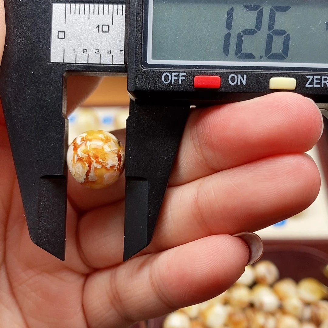 琥珀未镶嵌裸石蜜蜡