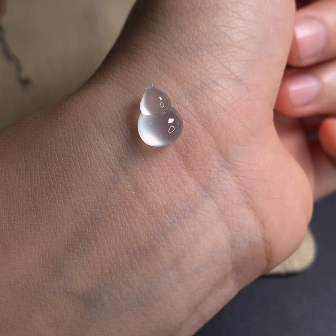 翡翠未镶嵌颈饰葫芦