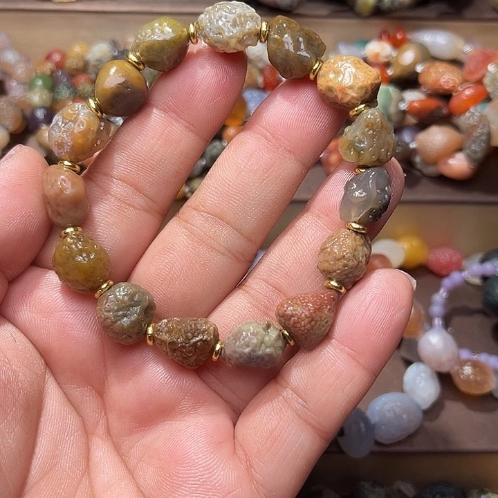 阿拉善彩玛瑙手串