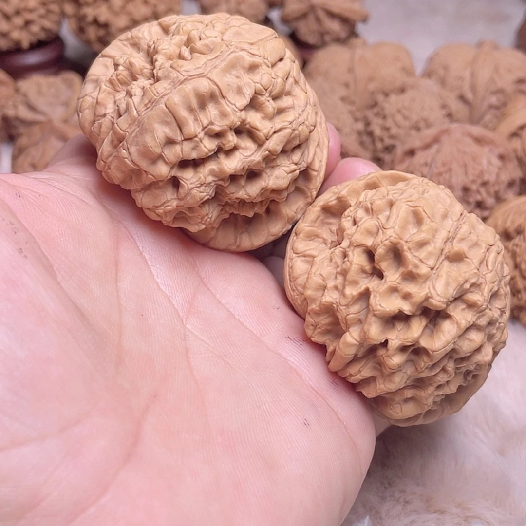 【闪购商品】文玩核桃吊坠明*52龙鼎