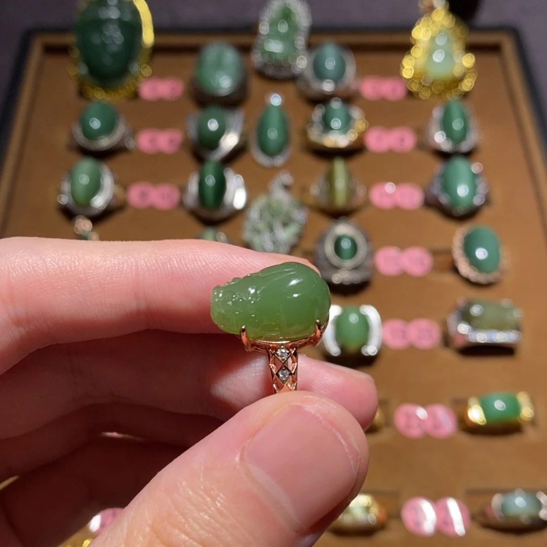 和田玉（碧玉）未镶嵌戒指