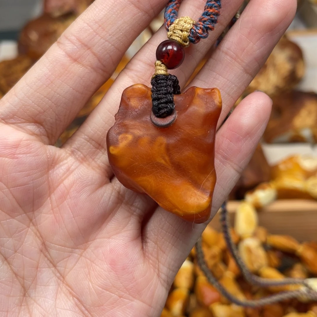 琥珀珠宝奇石未镶嵌