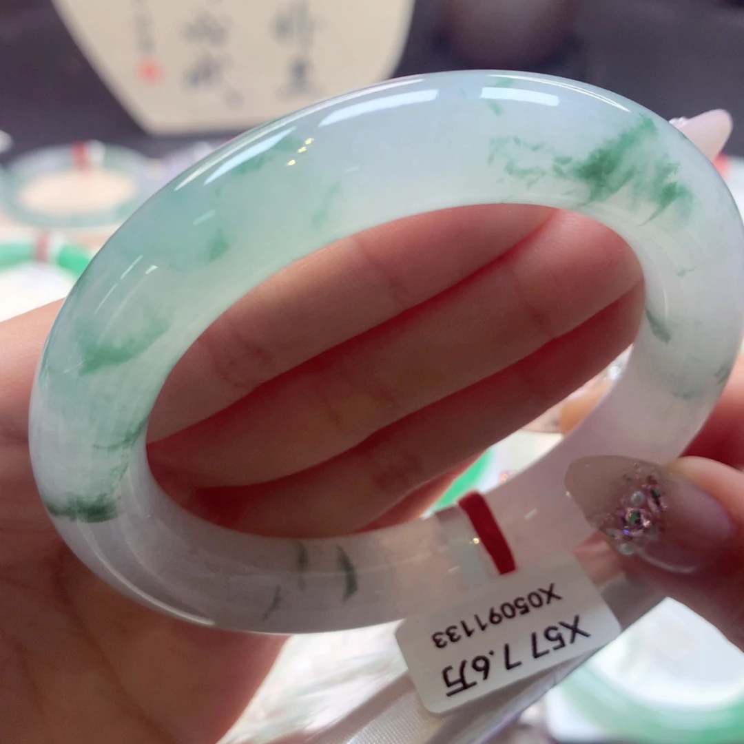 翡翠手镯未镶嵌22翡翠手镯99