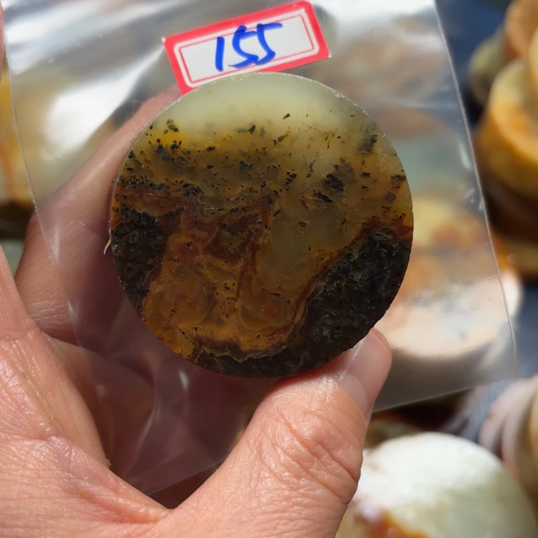 小***哥蛇纹石玉未镶嵌珠宝半成品