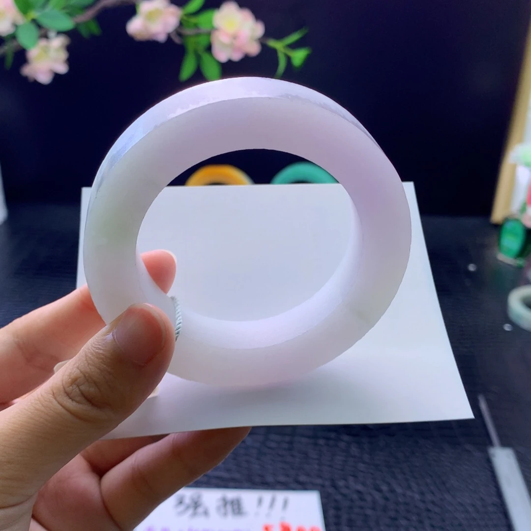 未镶嵌手镯定制翡翠