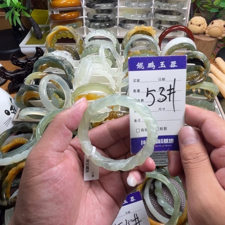 未镶嵌蛇纹石玉手镯
