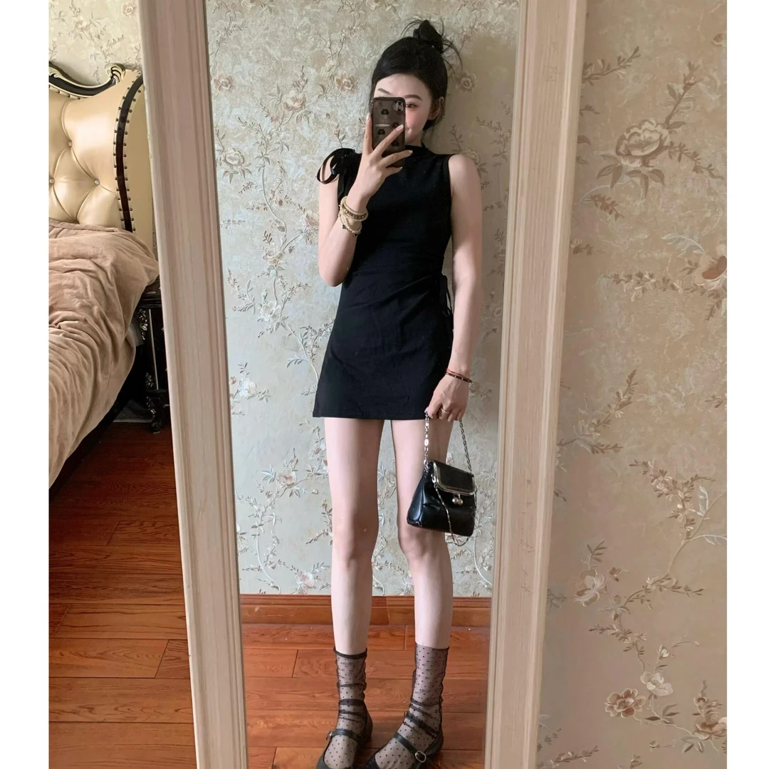 夏季新款富家千金气质衣服小黑裙时尚洋气简约大方修身无袖连衣裙