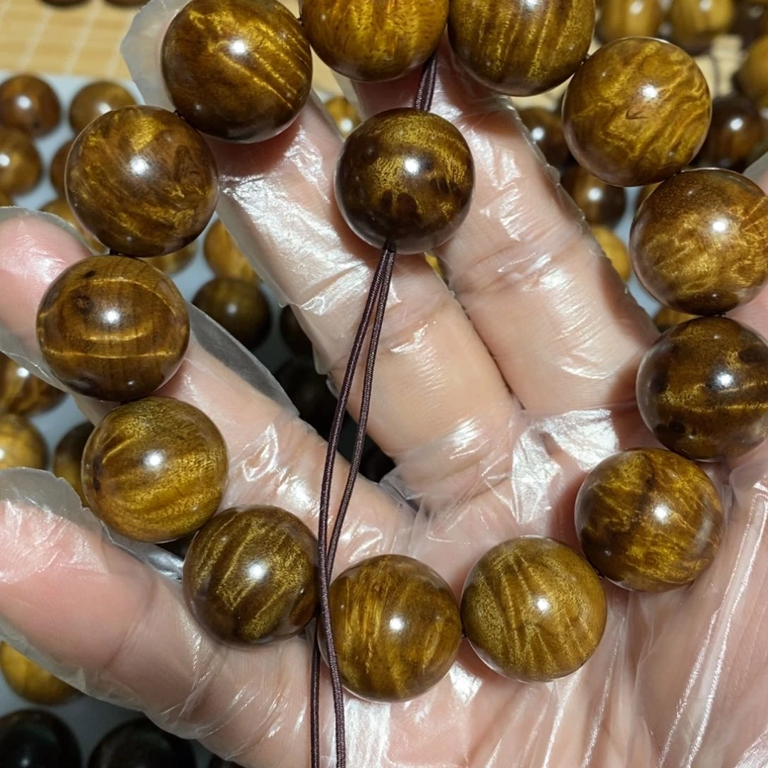 金丝楠我**T小叶1.8手串微瑕花纹