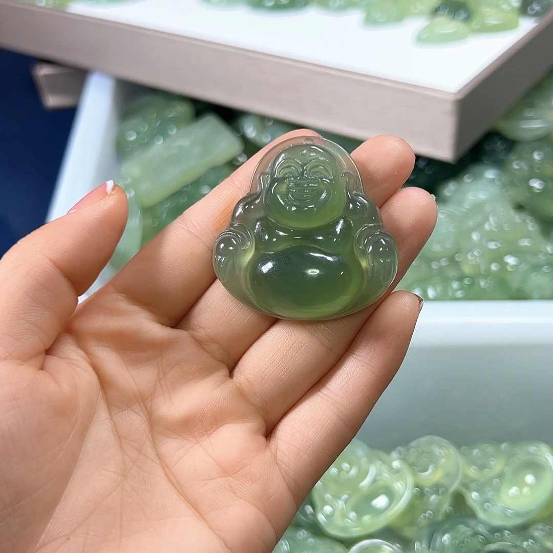 王***小合金蛇纹石玉挂件