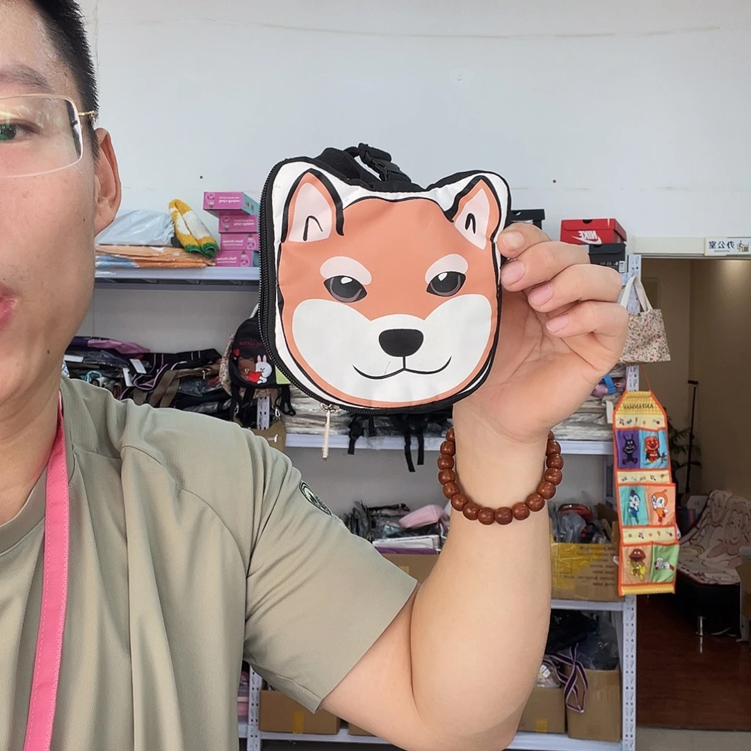 PU化妆包等产品和产品