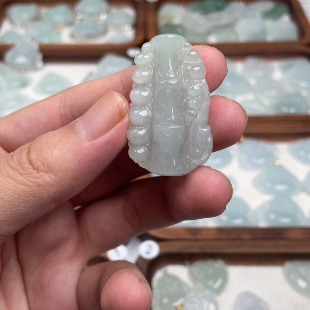 颈饰未镶嵌翡翠佛公