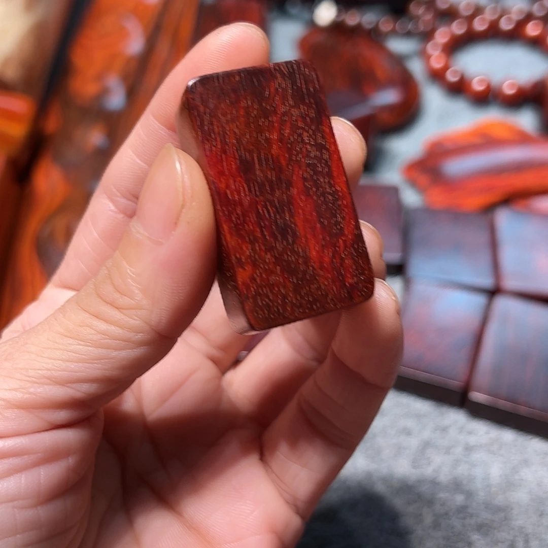 c***u交趾黄檀（大红酸枝）