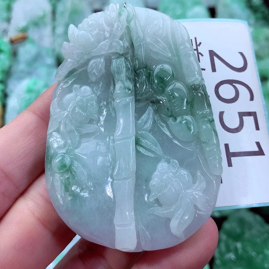 翡翠未镶嵌吊坠(不含链)