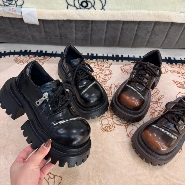 娜娜2025新款爆款乐福鞋时尚百搭春季英伦风漆皮K215